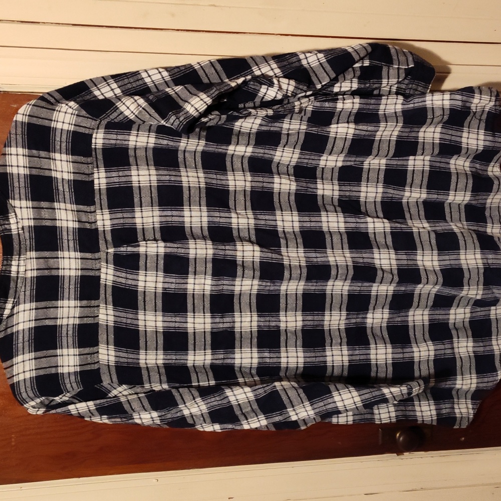 blouse - Picture 3 of 4